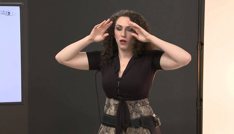 Posing Guidelines for High School Senior Photography with Lindsay Adler