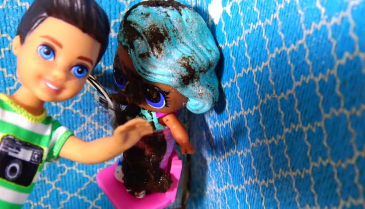 LOL SURPRISE DOLLS School Picture Day Gone Wrong!