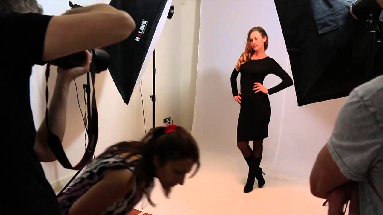 product & fashion studio photo session example - see me in action