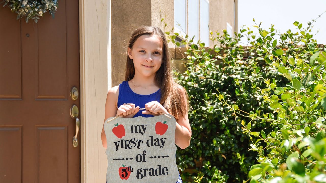 Back-To-School Photo Prop - Magnetic Sign