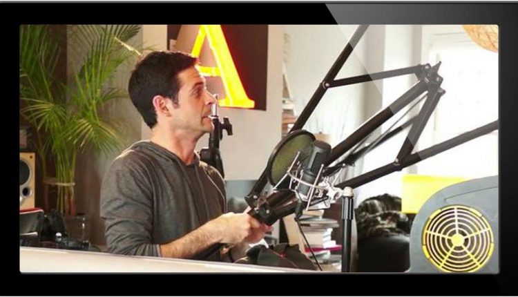 Tips To Building Your Home Photography Studio - A Phlearn Video Tutorial