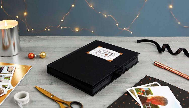 How to Create a DIY Photo Album for Christmas