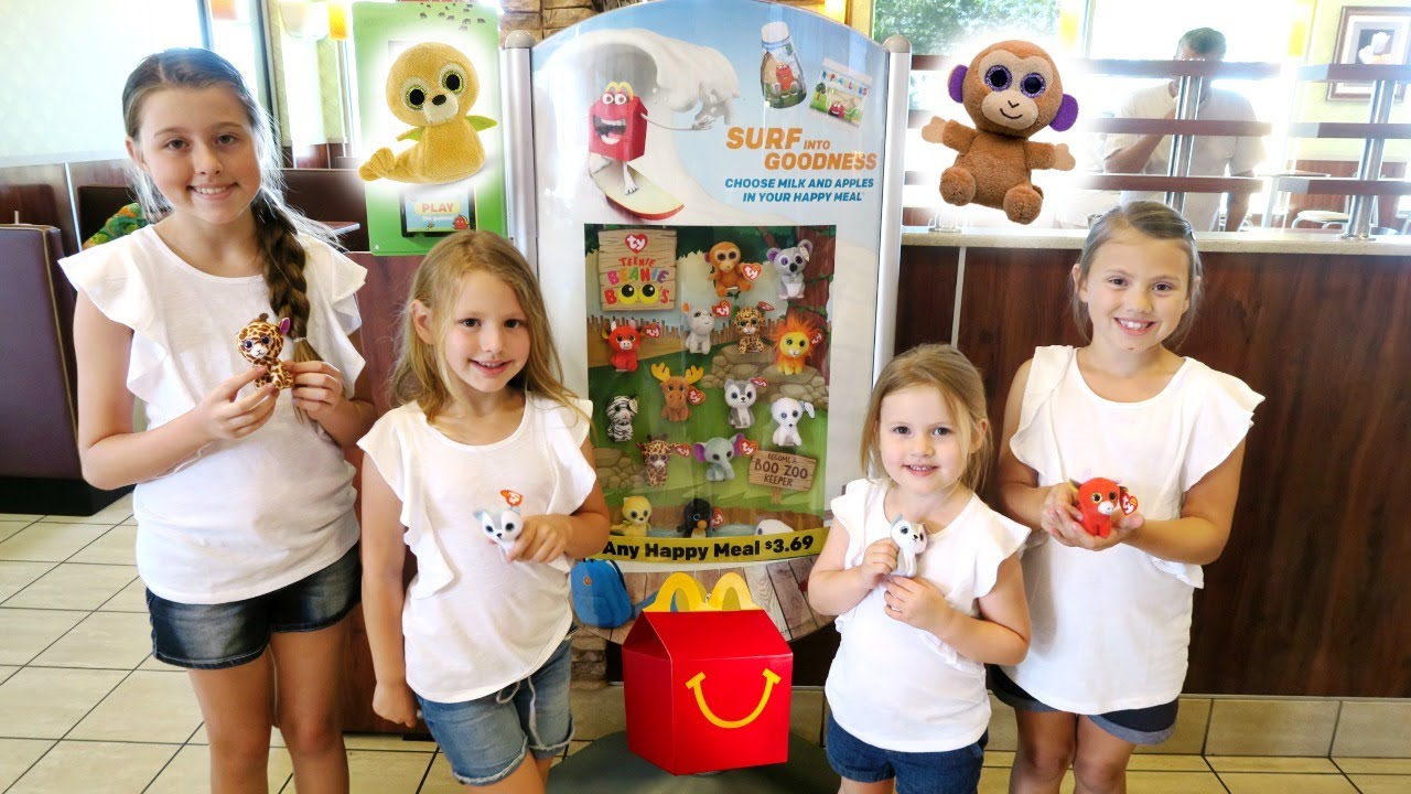 MCDONALDS HAPPY MEAL BEANIE BOO SURPRISE TOYS  &  FAMILY PHOTO DAY! | FAMILY VLOG