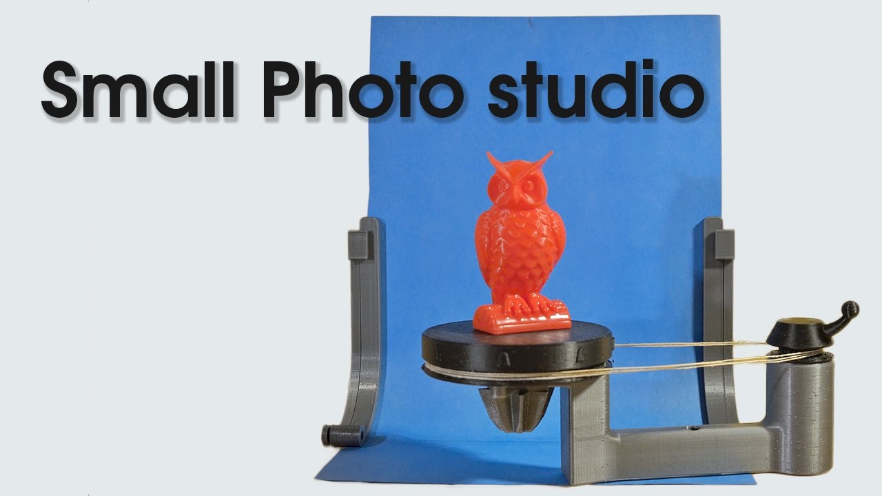 Small photo studio - turntable and keying background