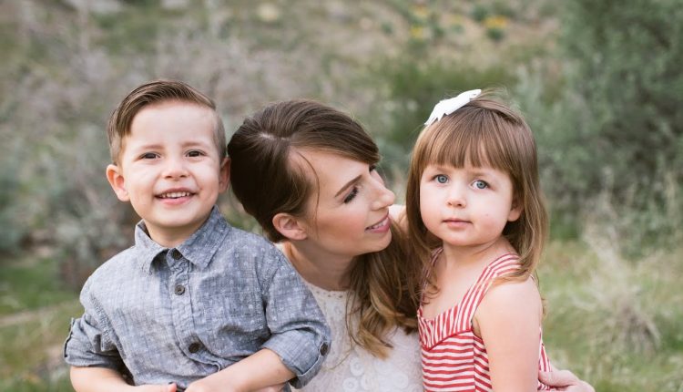 SPRING TIME FAMILY PHOTO SESSION