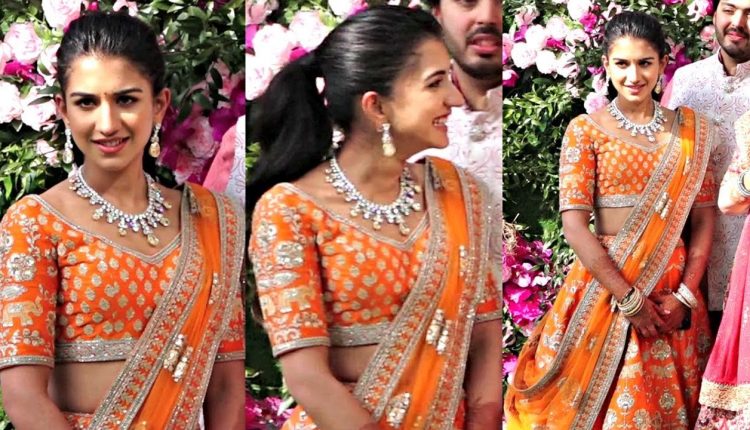 Ambani Family Choti Bahu Radhika Merchant Looks Beautiful At Akash Ambani - Shloka Mehta Wedding