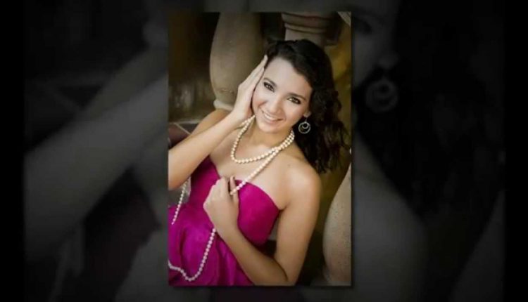 Las Colinas Mandalay Canals Senior Portraits -- Dallas Senior Photography