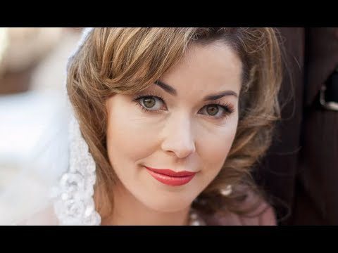 Professional Photoshop Portrait Retouching - Part III - Removing Unwanted Detail