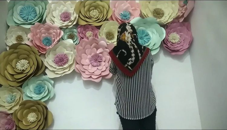 DIY Simple Paper Flower Backdrop Decoration - Photo Studio - Dekorasi