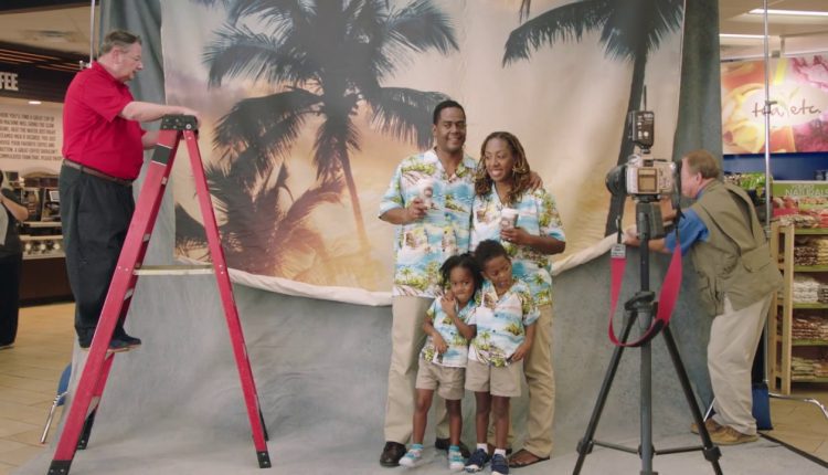 Very Special Offers: Coffee & A Family Photo