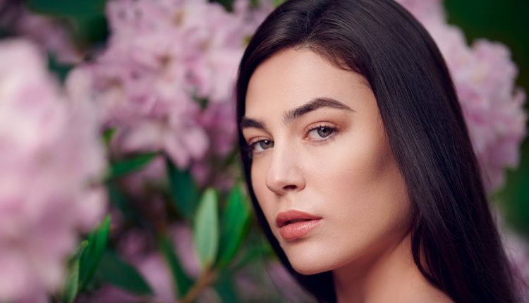 5 Tips To INSTANTLY IMPROVE your Outdoor Portrait Photos | Photo Tips