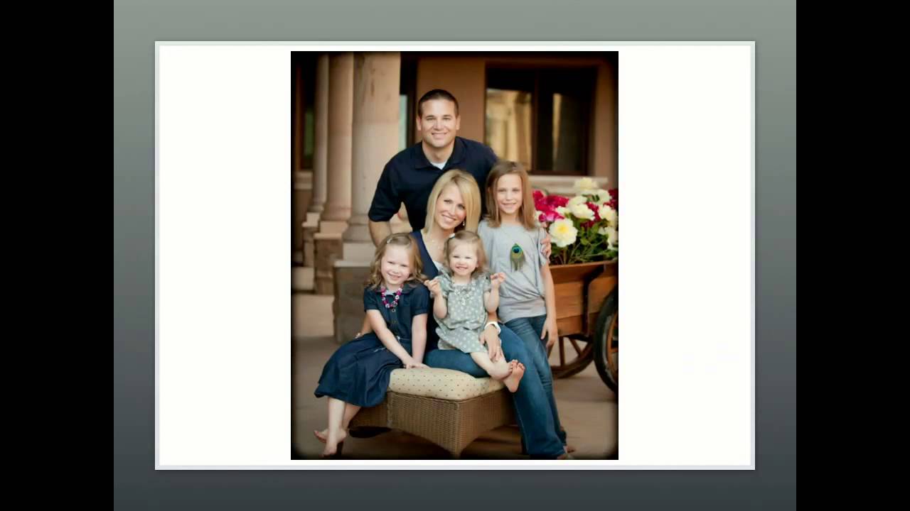 Posing Groups: Family Portraits with Michele Celentano