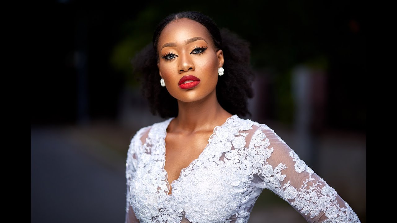 Outdoor Bridal Inspired Portrait Photoshoot With Off Camera Flash (OCF) || BTS