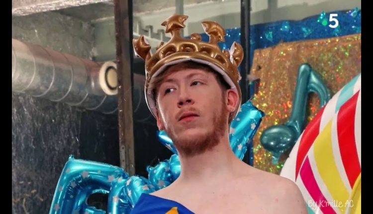 Eddy De Pretto @ Passage des arts, Dans une photo de Pierre et Gilles