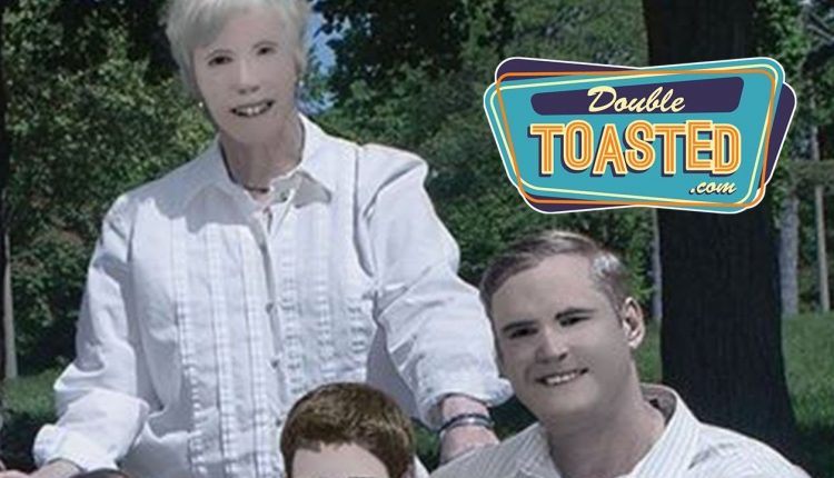 PROFESSIONAL PHOTOGRAPHER SHOOTS TERRIFYING FAMILY PHOTO