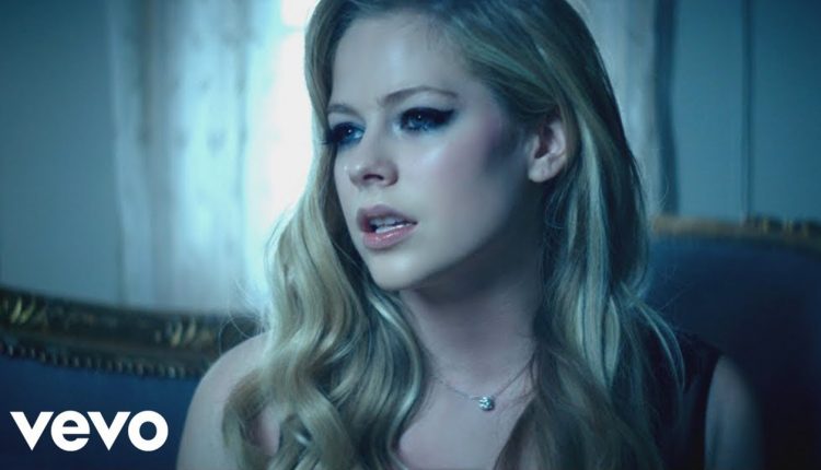 Avril Lavigne - Let Me Go ft. Chad Kroeger (Official Music Video)