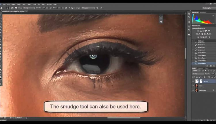 Fixing a portrait that has one eye closed more than the other in Photoshop