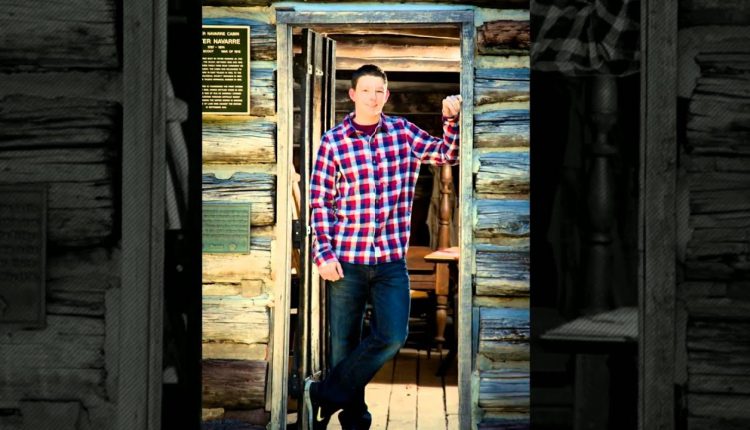 Nathan: Toledo Senior Portraits