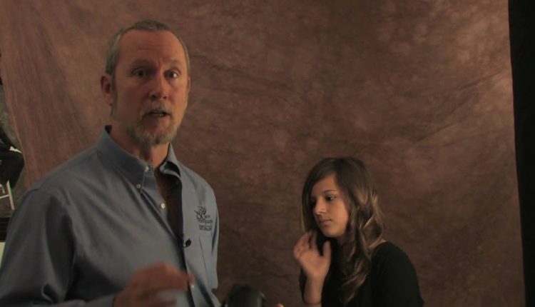 Portrait Photography : Graduation Portrait Poses