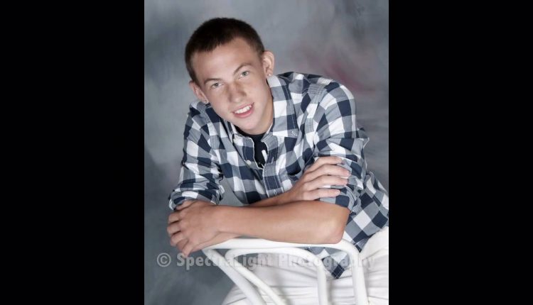 Senior Portraits of Sean Liddy - Olmsted Falls High School