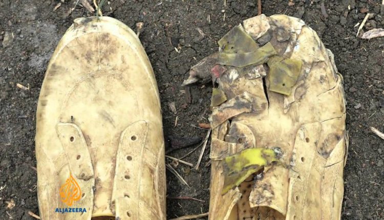 Photographer lets shoes tell of S Sudan crisis