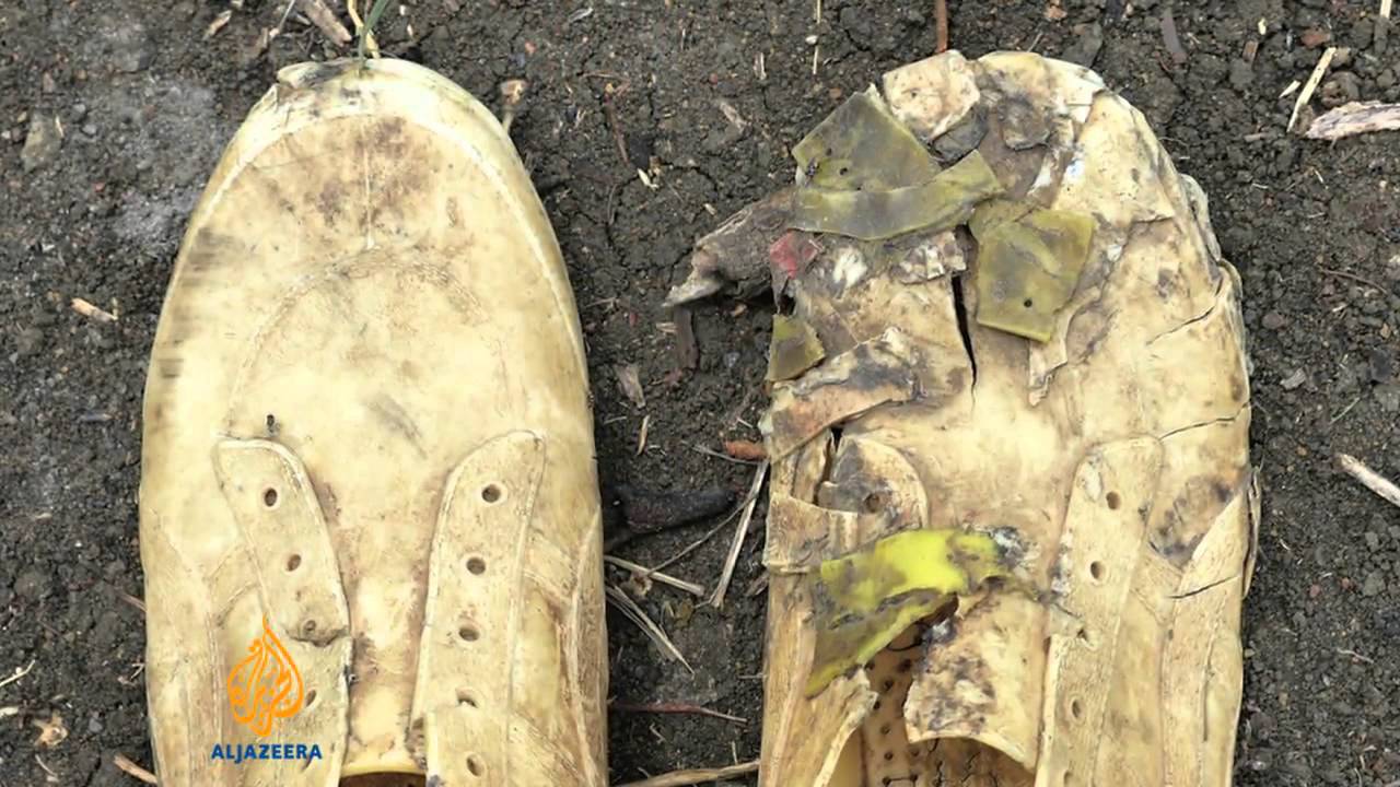 Photographer lets shoes tell of S Sudan crisis