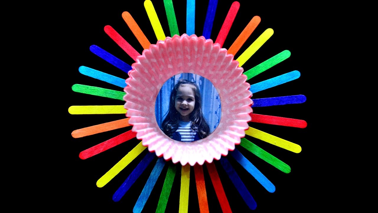 Photo frame art craft ice cream sticks popsicle diy tutorial maker ideas hacks gifts creation wall
