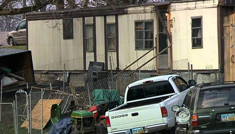 Photographer puts America's poverty in focus