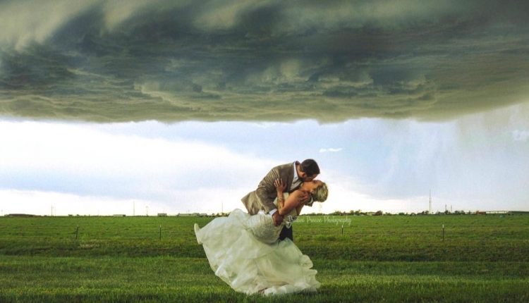 Couple’s Wedding Photos Capture Rare Weather Event