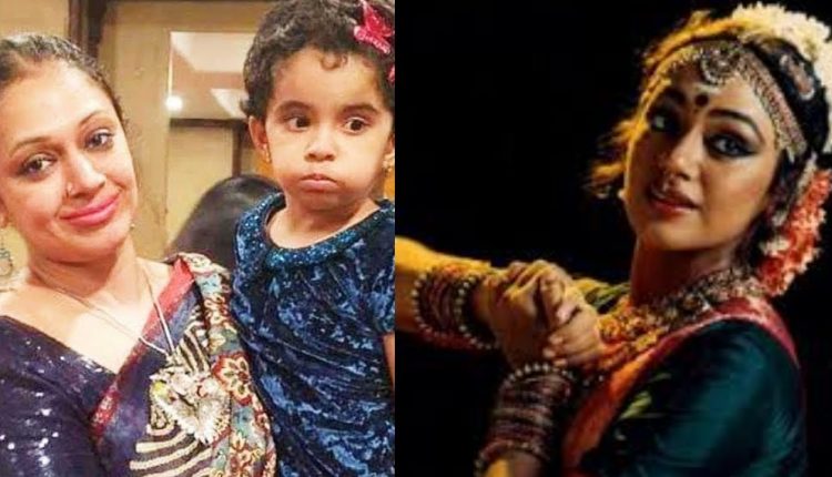 Actress & Dancer Shobana Rare & Unseen Photos Collection | Shobana Family Images