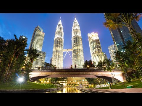 Exploring Kuala Lumpur | Photography at Petronas Towers | Malaysia Travel Vlog